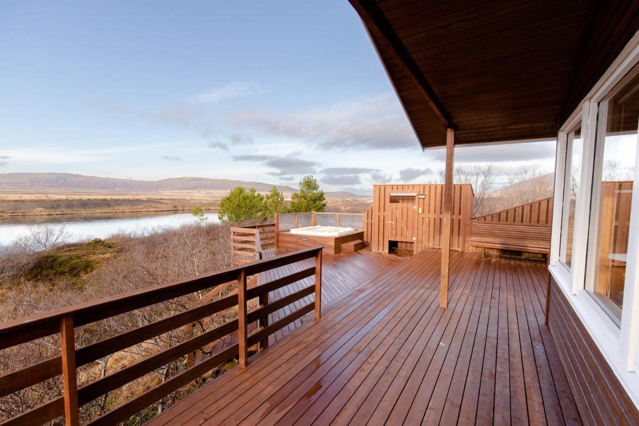 Bakkakot Lake Side Lodge Selfoss Exterior photo